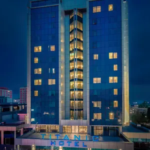 ***** Hotel Titanic Port Bakirkoy Turquie